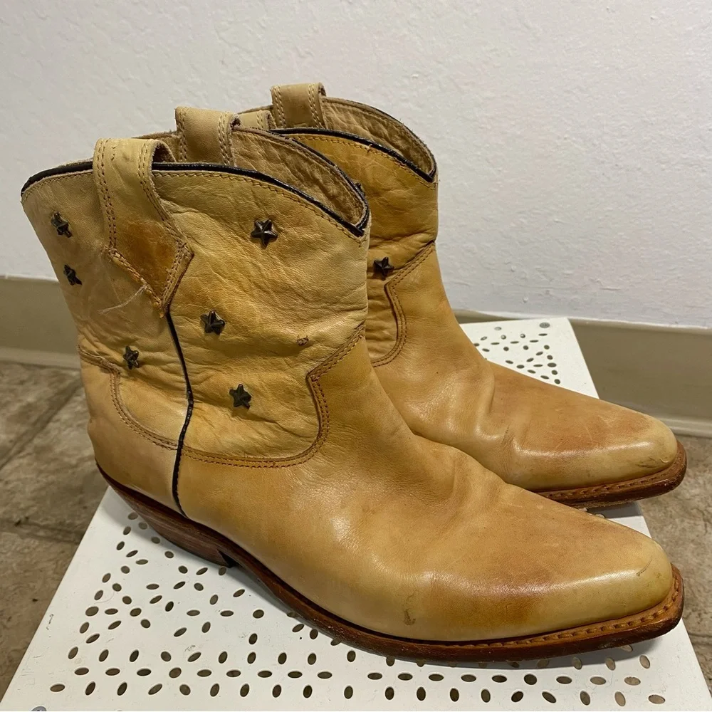 Bed Stu Women’s 7.5  Cowboy Bench Studded Star Ankle Boots Cobbler Leather - Picture 3 of 10